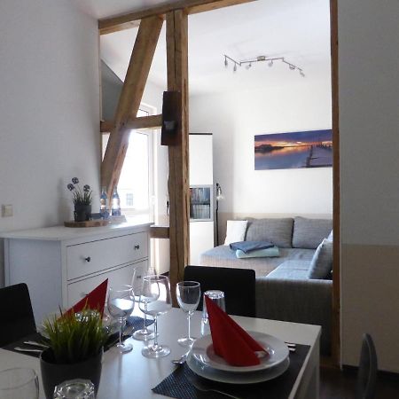 Ferienwohnung Friedrich Schiller, 2 Schlafzimmer, Balkon,Kostenloses Wifi, Naehe Zentrum, Jena Bagian luar foto