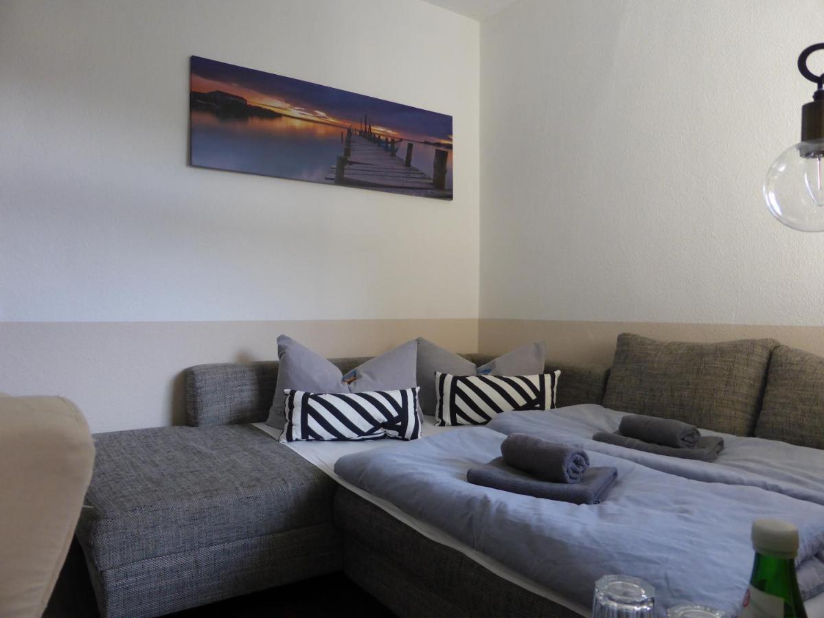 Ferienwohnung Friedrich Schiller, 2 Schlafzimmer, Balkon,Kostenloses Wifi, Naehe Zentrum, Jena Bagian luar foto