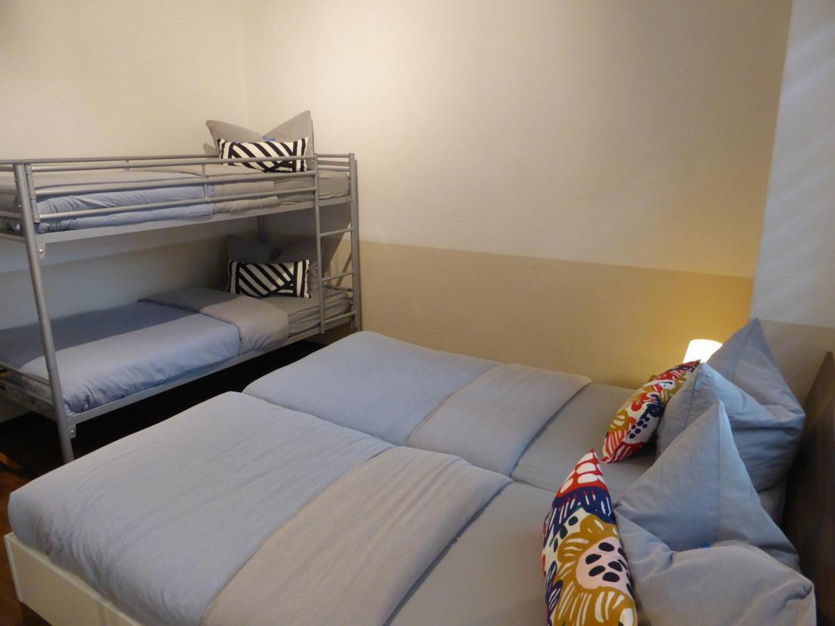 Ferienwohnung Friedrich Schiller, 2 Schlafzimmer, Balkon,Kostenloses Wifi, Naehe Zentrum, Jena Bagian luar foto