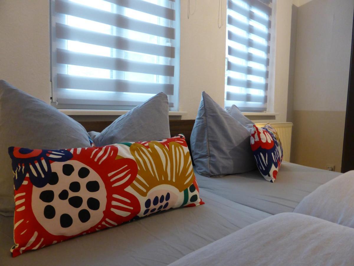 Ferienwohnung Friedrich Schiller, 2 Schlafzimmer, Balkon,Kostenloses Wifi, Naehe Zentrum, Jena Bagian luar foto