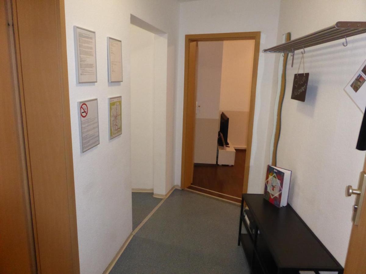 Ferienwohnung Friedrich Schiller, 2 Schlafzimmer, Balkon,Kostenloses Wifi, Naehe Zentrum, Jena Bagian luar foto