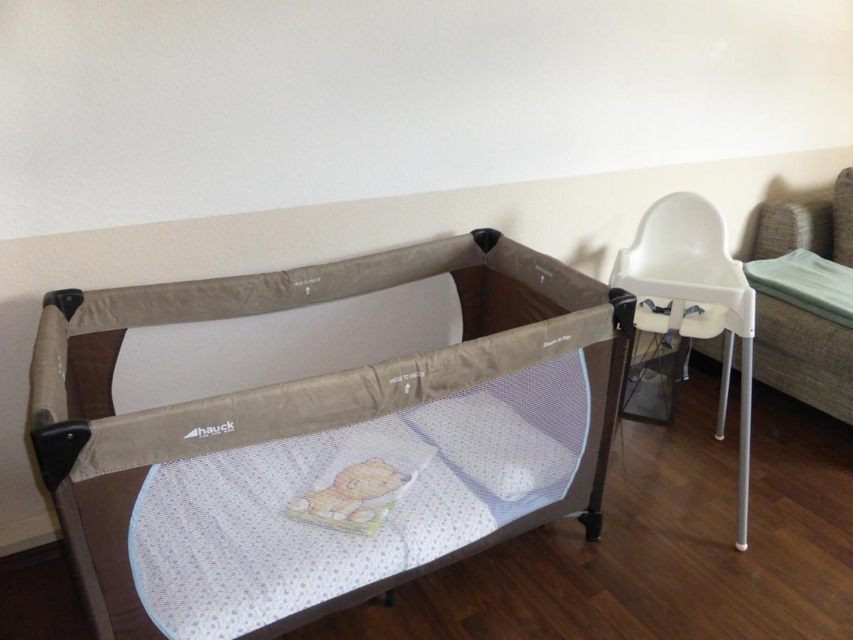 Ferienwohnung Friedrich Schiller, 2 Schlafzimmer, Balkon,Kostenloses Wifi, Naehe Zentrum, Jena Bagian luar foto