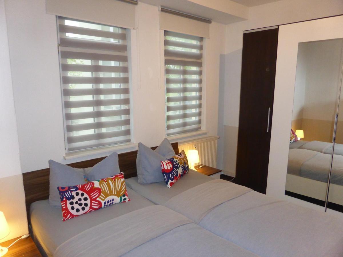 Ferienwohnung Friedrich Schiller, 2 Schlafzimmer, Balkon,Kostenloses Wifi, Naehe Zentrum, Jena Bagian luar foto