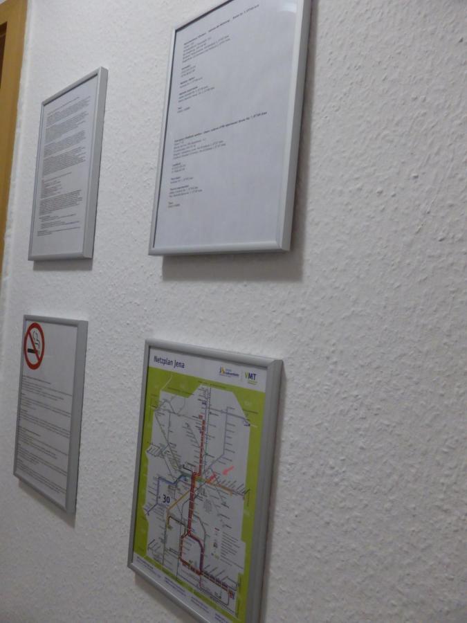 Ferienwohnung Friedrich Schiller, 2 Schlafzimmer, Balkon,Kostenloses Wifi, Naehe Zentrum, Jena Bagian luar foto