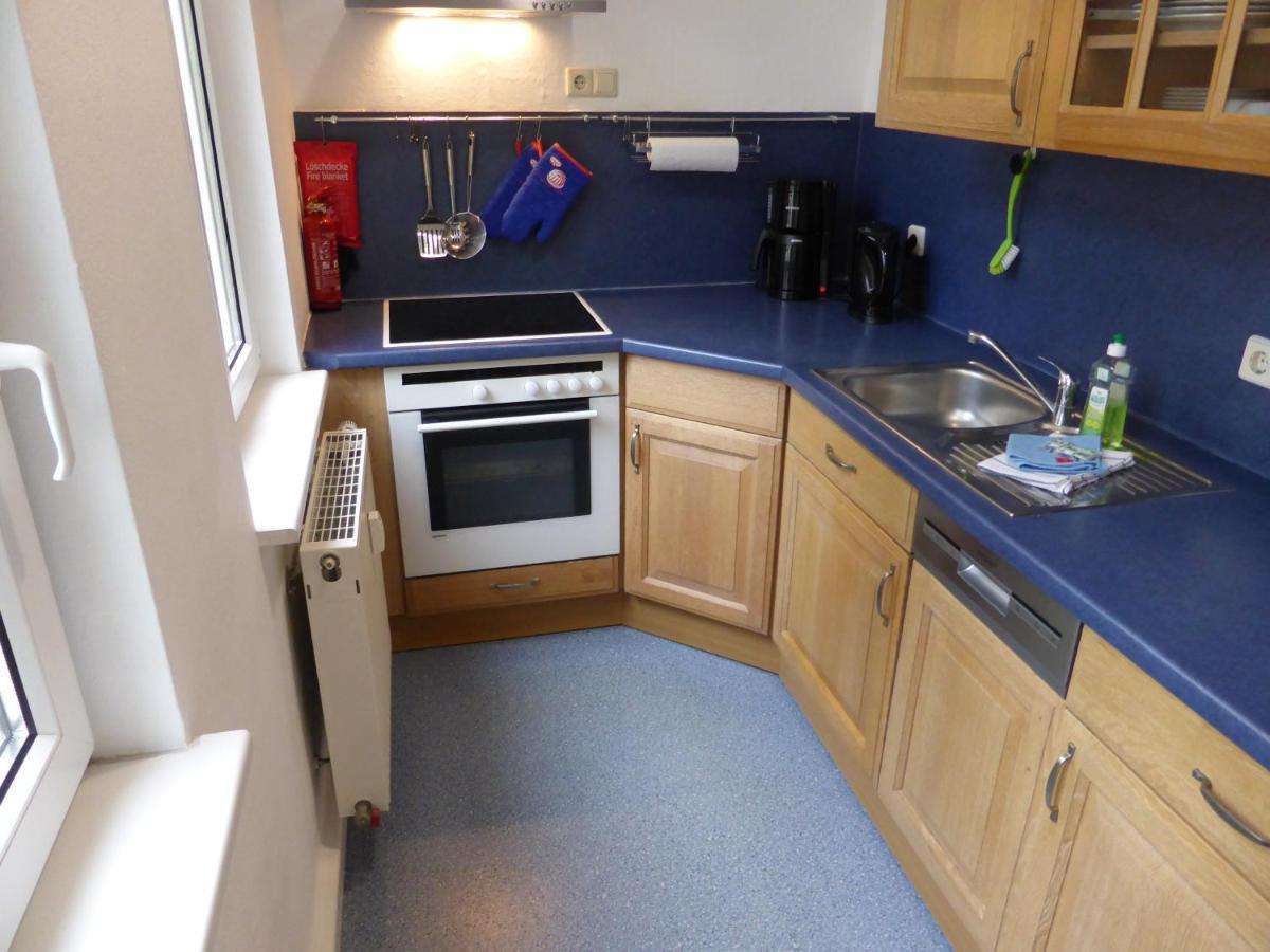 Ferienwohnung Friedrich Schiller, 2 Schlafzimmer, Balkon,Kostenloses Wifi, Naehe Zentrum, Jena Bagian luar foto