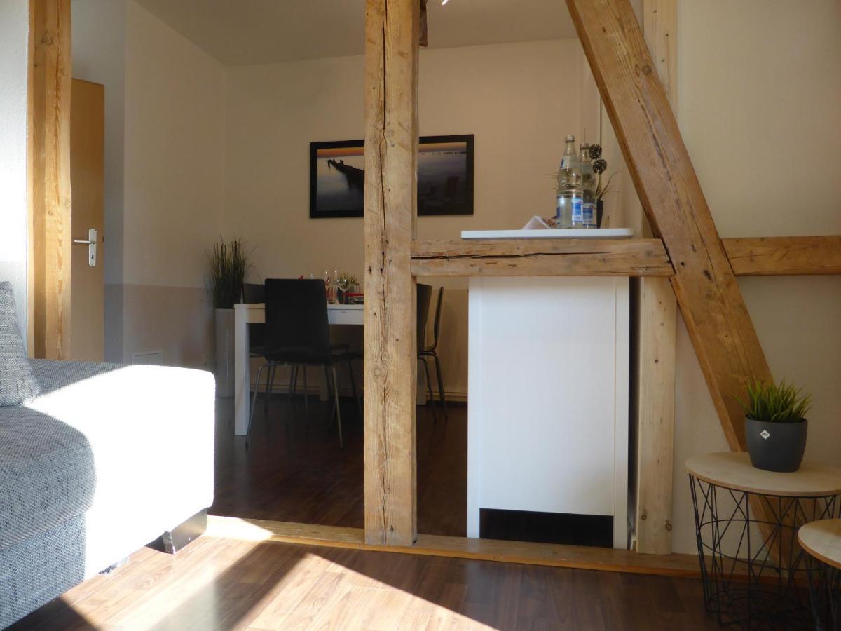 Ferienwohnung Friedrich Schiller, 2 Schlafzimmer, Balkon,Kostenloses Wifi, Naehe Zentrum, Jena Bagian luar foto