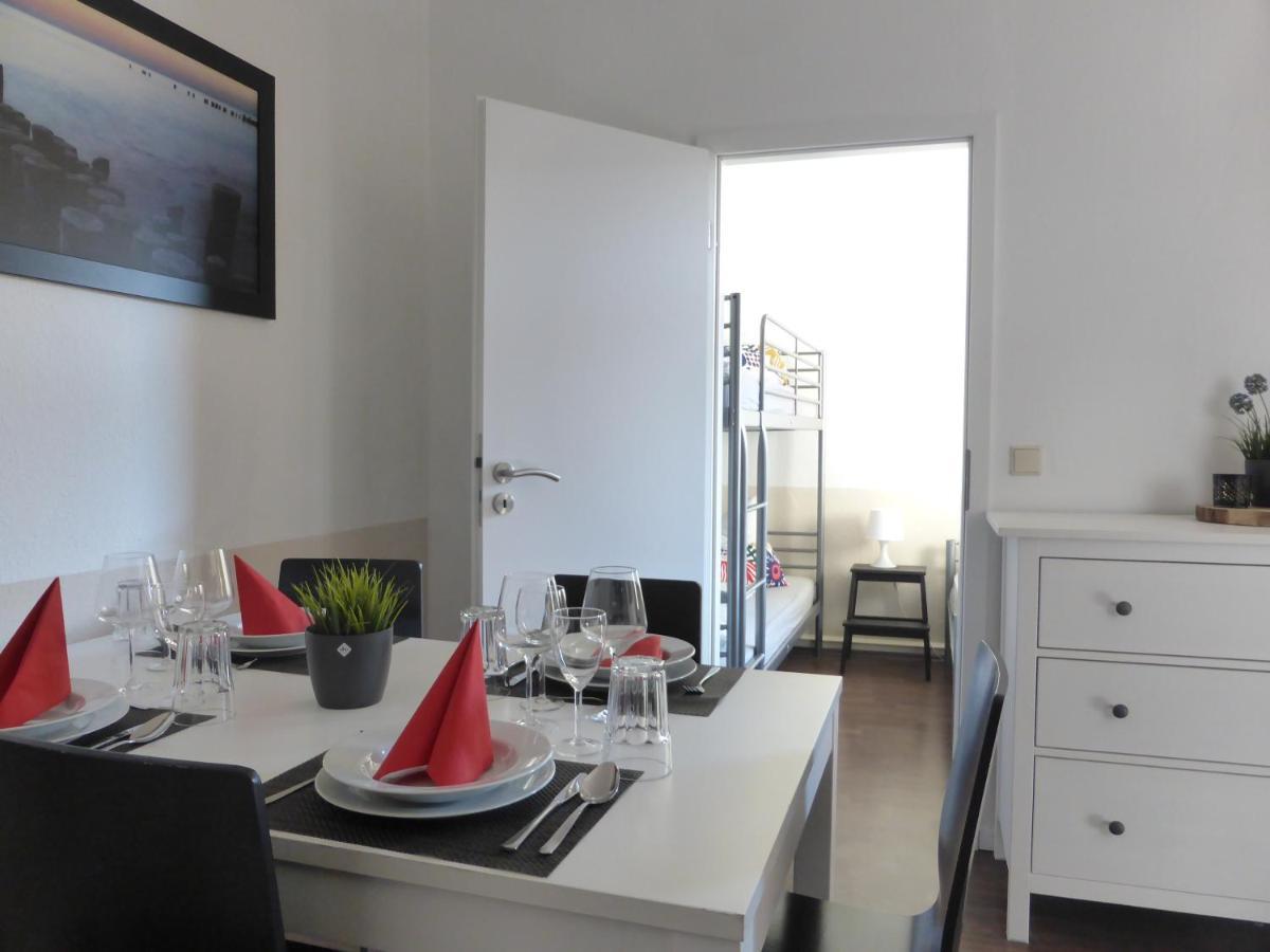 Ferienwohnung Friedrich Schiller, 2 Schlafzimmer, Balkon,Kostenloses Wifi, Naehe Zentrum, Jena Bagian luar foto