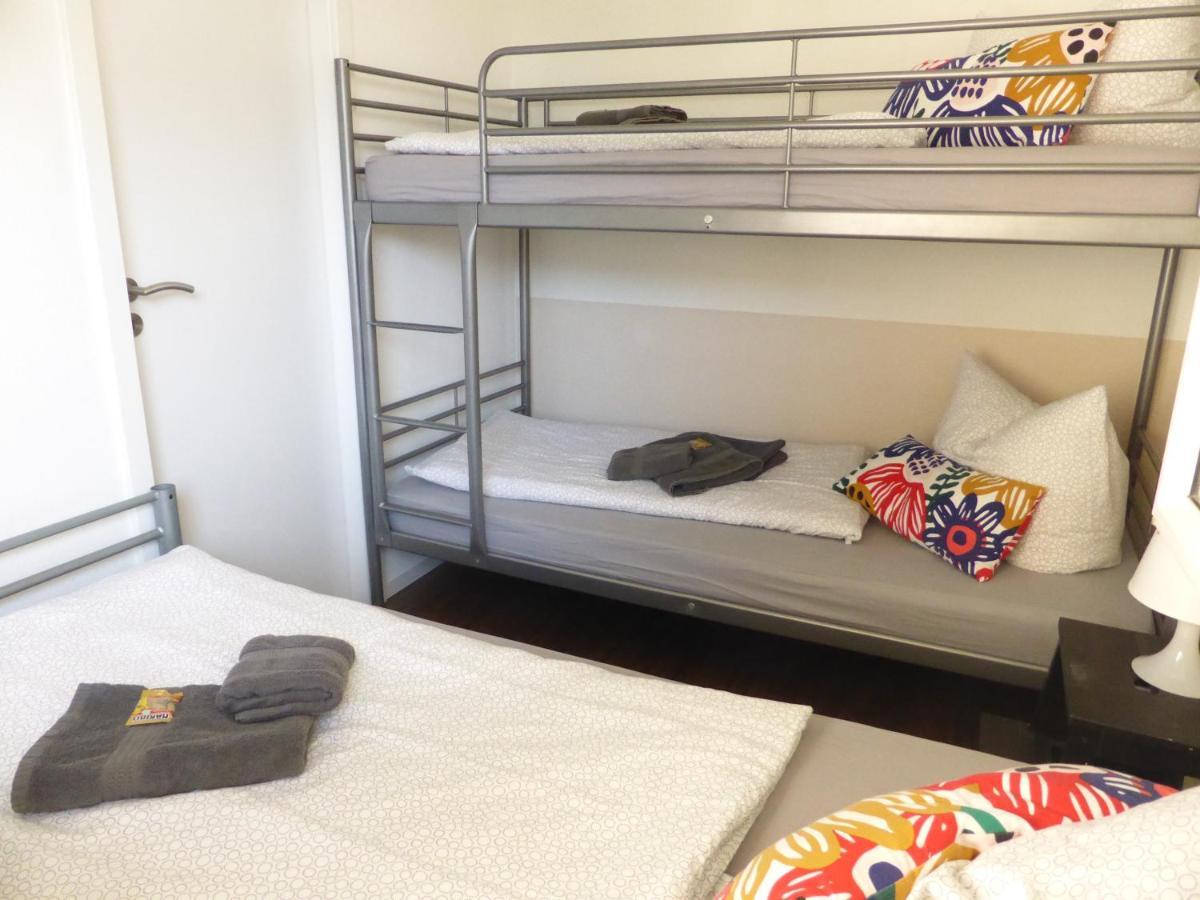 Ferienwohnung Friedrich Schiller, 2 Schlafzimmer, Balkon,Kostenloses Wifi, Naehe Zentrum, Jena Bagian luar foto