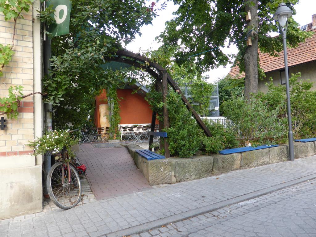 Ferienwohnung Friedrich Schiller, 2 Schlafzimmer, Balkon,Kostenloses Wifi, Naehe Zentrum, Jena Bagian luar foto
