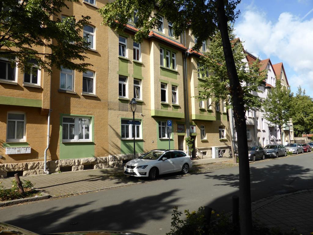 Ferienwohnung Friedrich Schiller, 2 Schlafzimmer, Balkon,Kostenloses Wifi, Naehe Zentrum, Jena Bagian luar foto